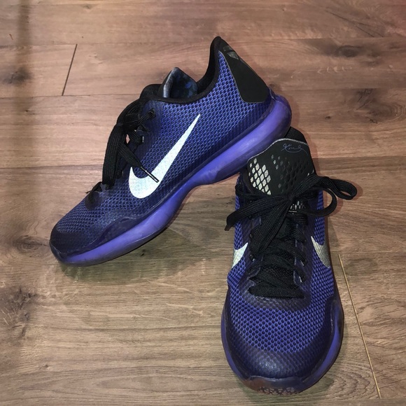 Nike x Kobe Bryant basketball shoes - Picture 3 of 3